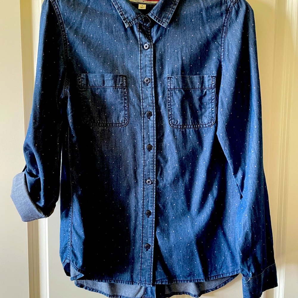 Tommy Hilfiger size medium button down blouse